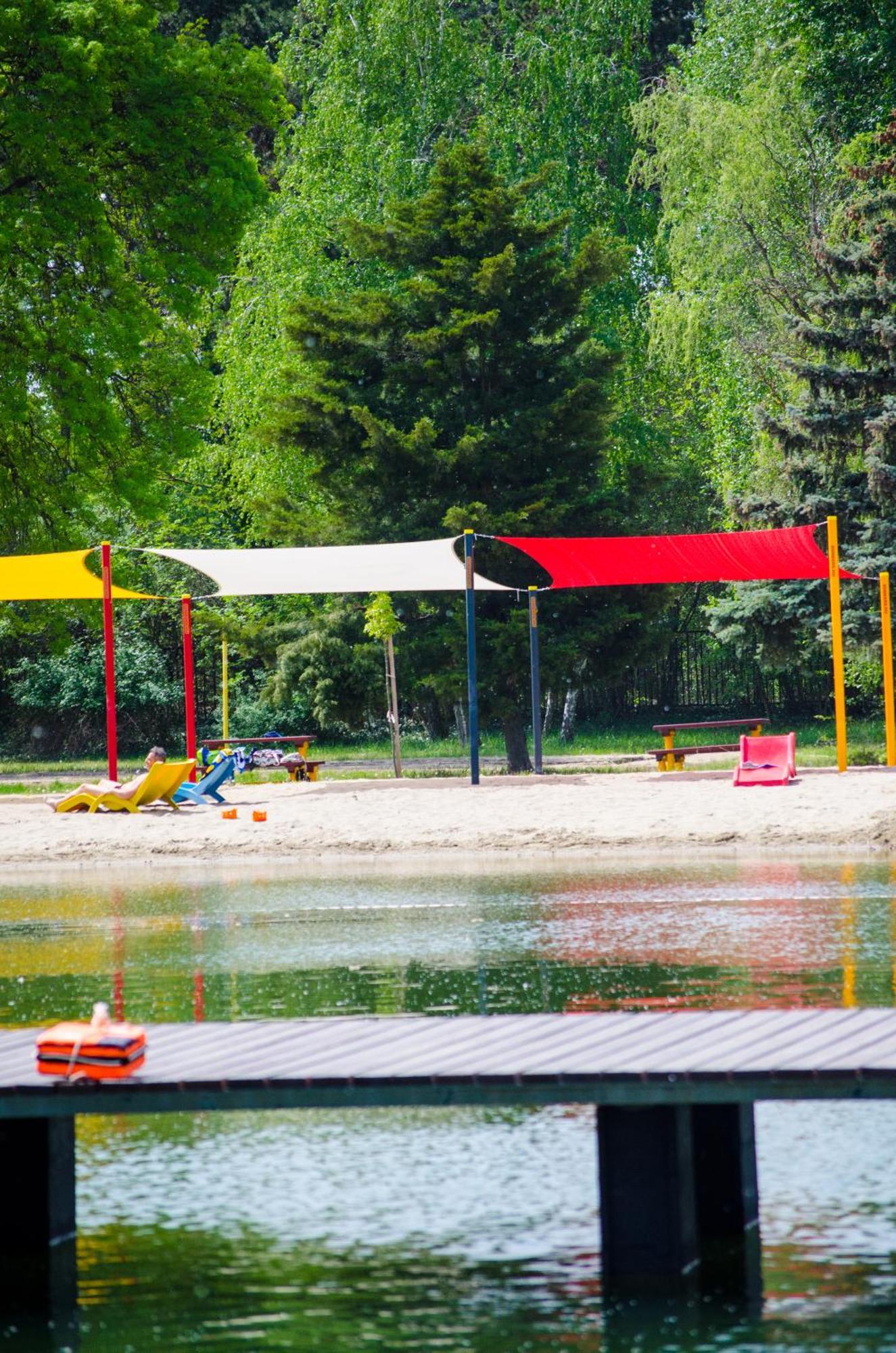 סגד Sziksosfuerdo Strand Es Kemping מראה חיצוני תמונה